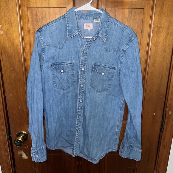 Levi’s Light Wash Denim Western Shirt - Medium - Picture 1 of 3
